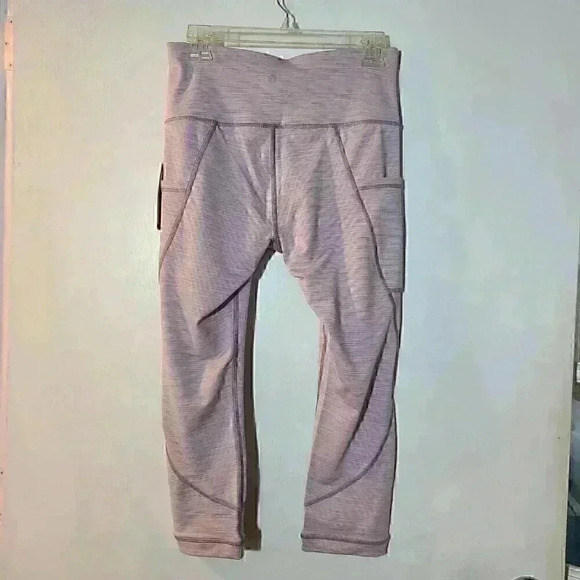 Apana 3/4 length Leggings Lavender NWT Size M - Picture 6 of 6
